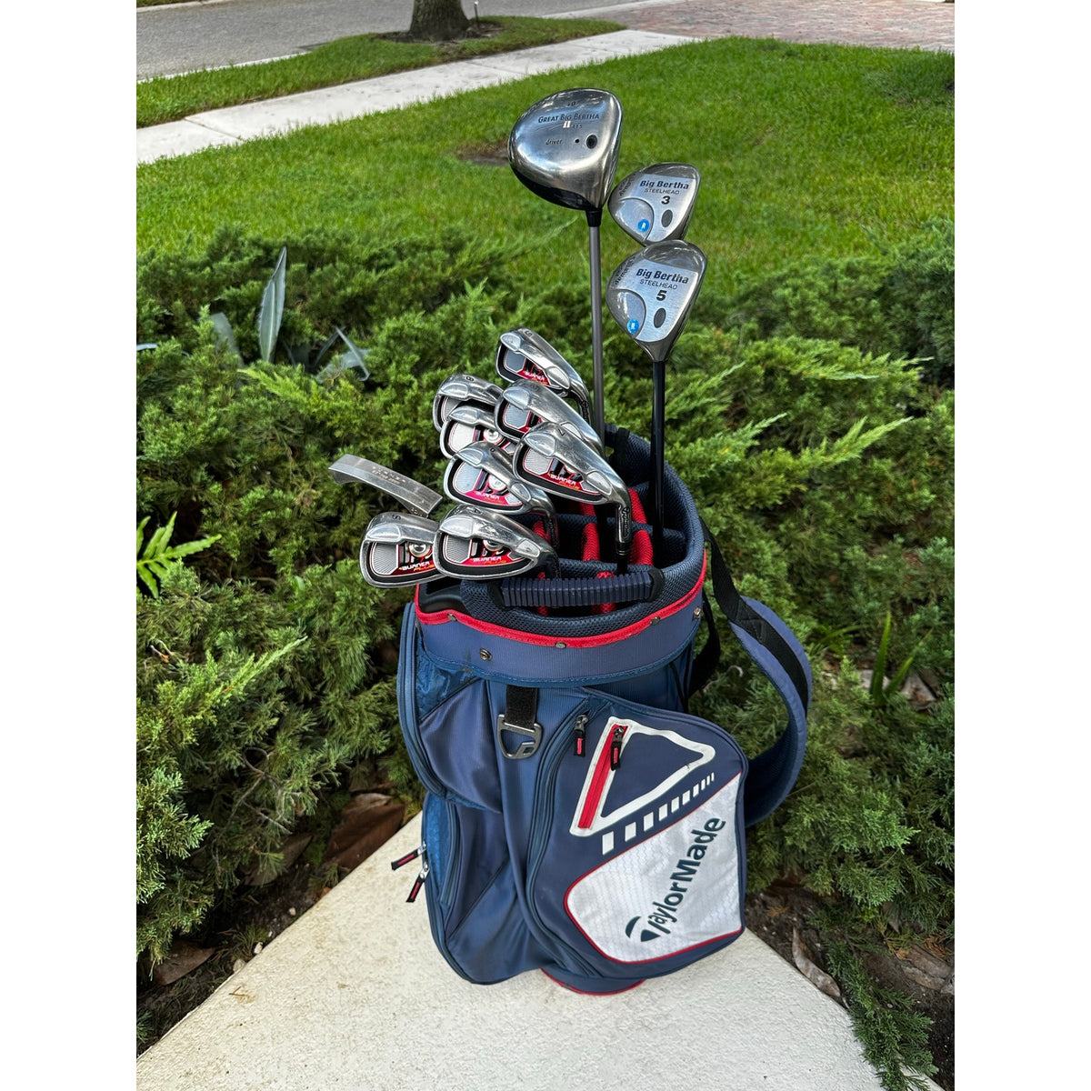 Men’s Golf Set Regular Graphite Driver Woods Irons Putter and Cart Bag