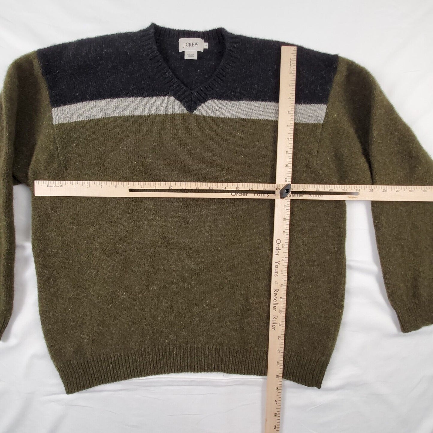 Vintage J Crew Men’s Size 100% Shetland Wool V-Neck Sweater Green XL